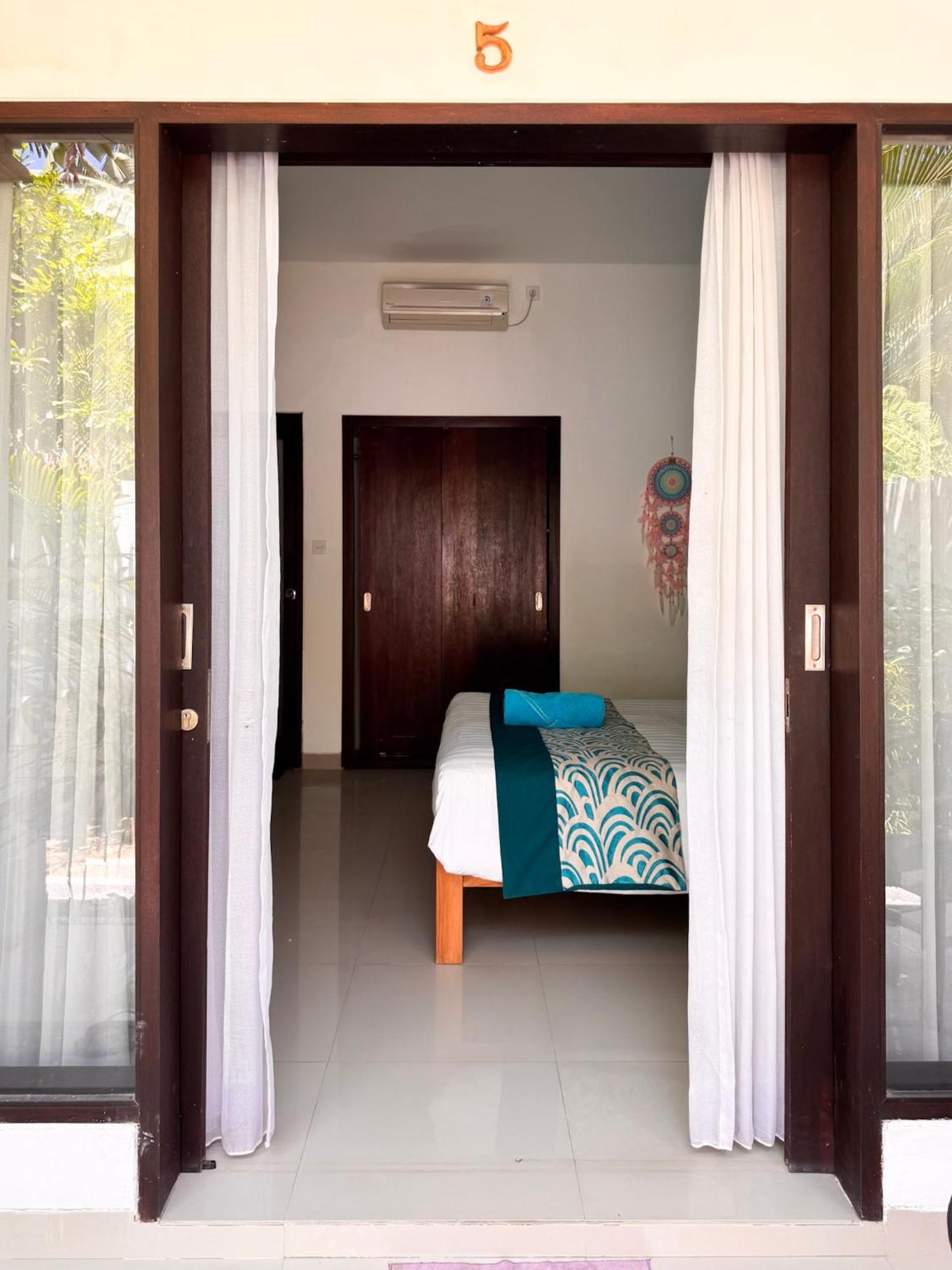 Urban Jungle Beach House Canggu Zewnętrze zdjęcie